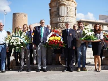 Ofrena floral al rei Jaume III