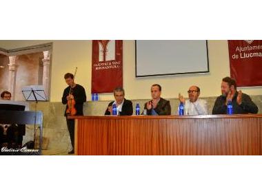 Festa del llibre 2013 a Llucmajor Festa del llibre 2013 a Llucmajor