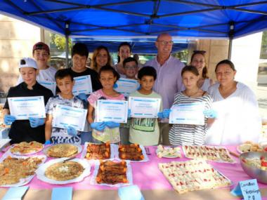 Nins i nines han après a cuinar en un programa socioeducatiu impulsat per Atenció Social