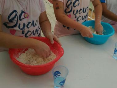 Programa d'activitats comunitàries per a fomentar la integració 