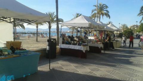 S'Arenal estrena mercat artesanal d'estiu per atreure turisme de més qualitat