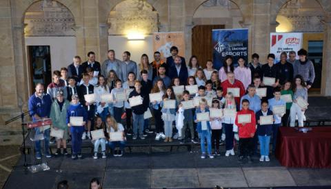 Reconeixement a més de 60 esportistes destacats de l'any